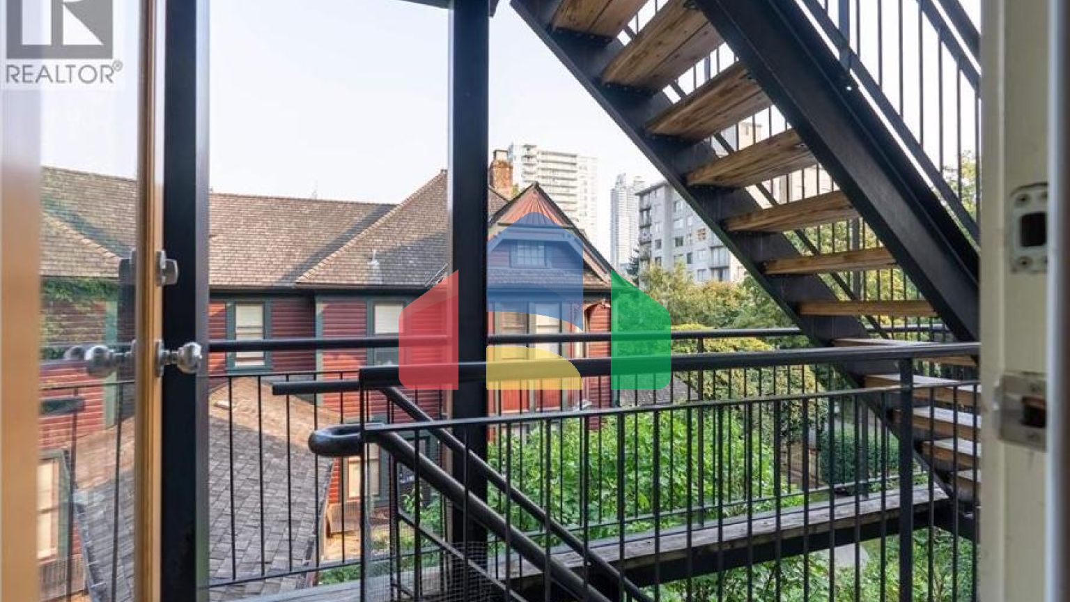 Residential - Townhouse - Vancouver, Canada - Canada