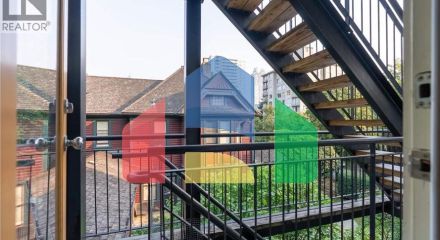 Residential - Townhouse - Vancouver, Canada - Canada