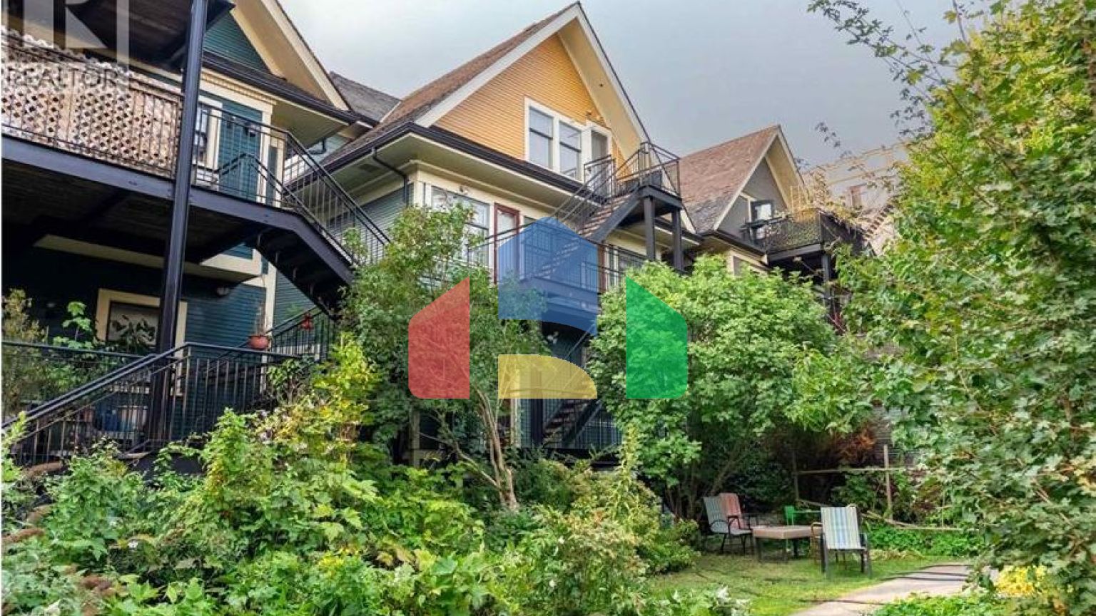 Residential - Townhouse - Vancouver, Canada - Canada