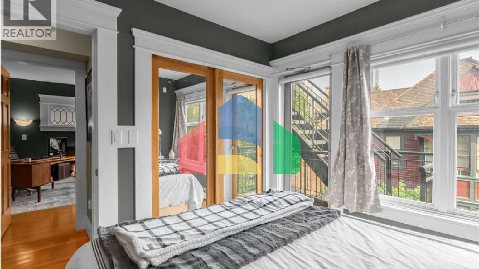 Residential - Townhouse - Vancouver, Canada - Canada