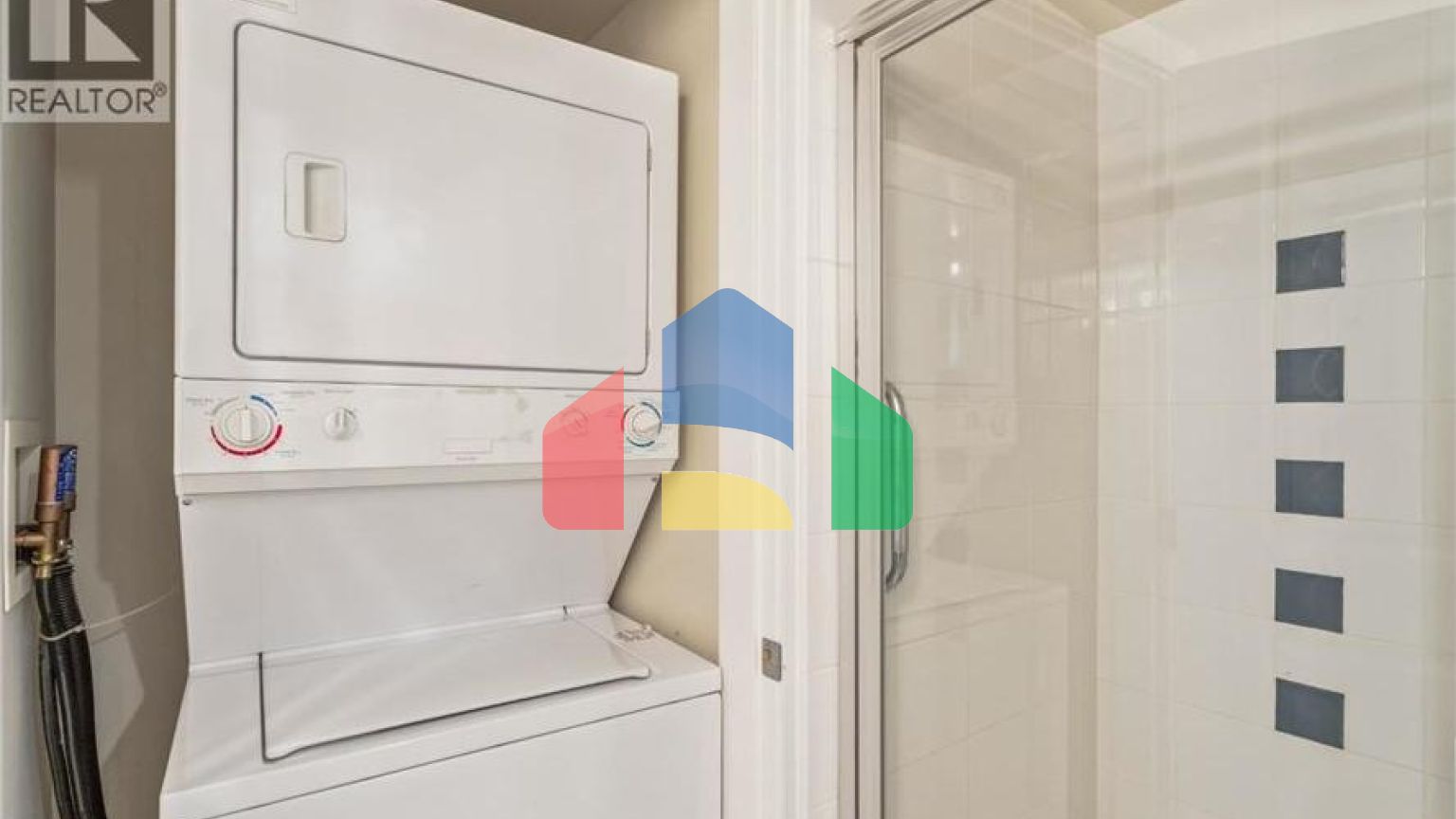 Residential - Single Family Home - Vancouver, Canada - Canada