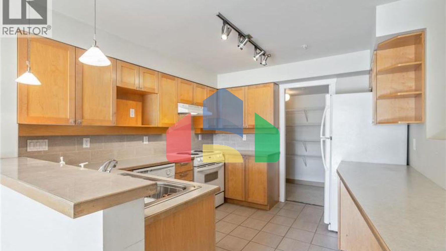 Residential - Single Family Home - Vancouver, Canada - Canada