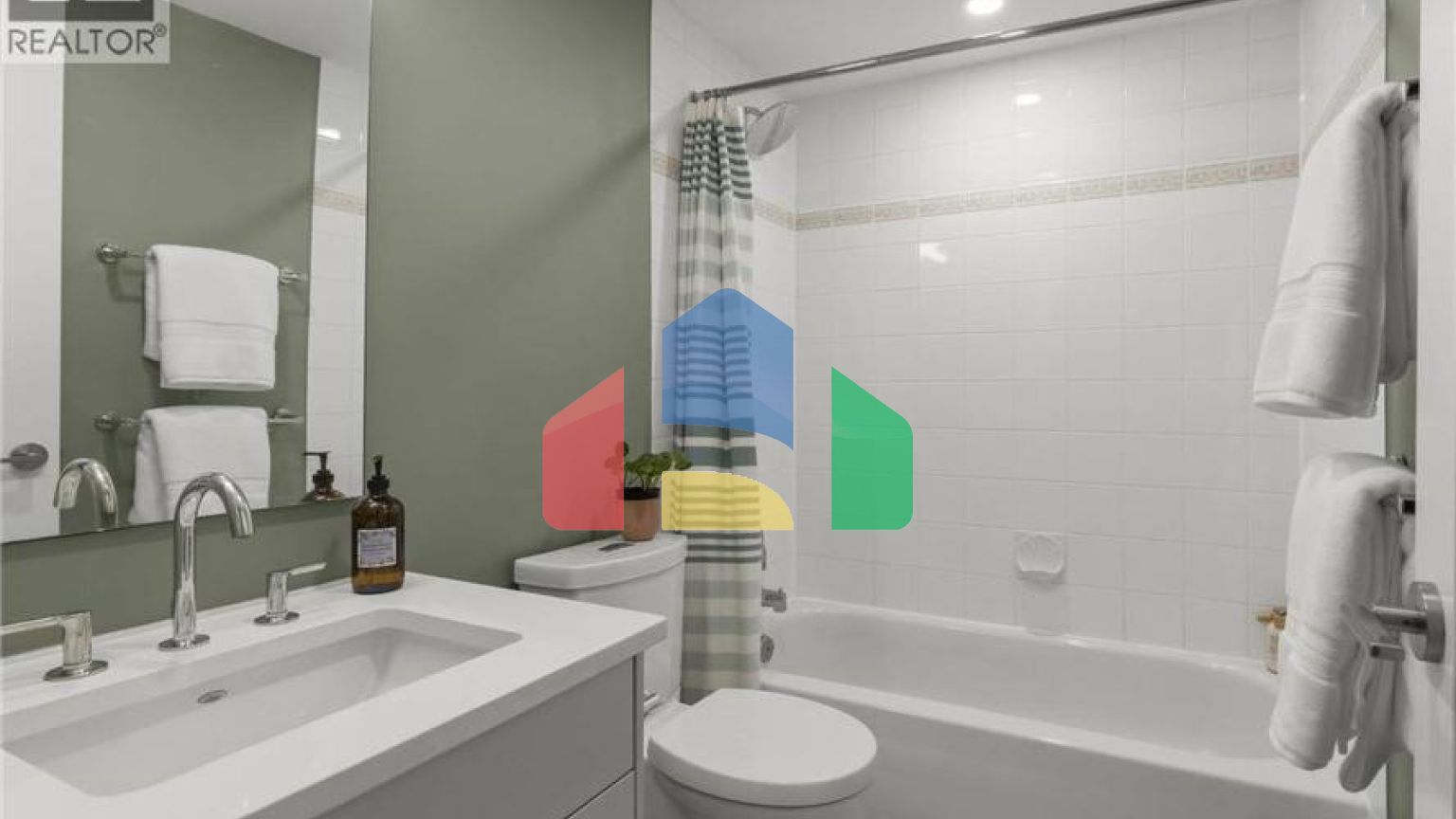 Residential - Single Family Home - Vancouver, Canada - Canada