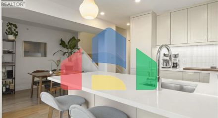 Residential - Single Family Home - Vancouver, Canada - Canada