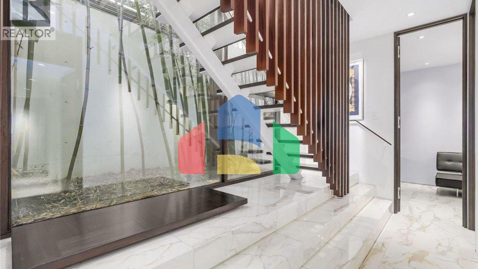 Residential - Single Family Home - Vancouver, Canada - Canada