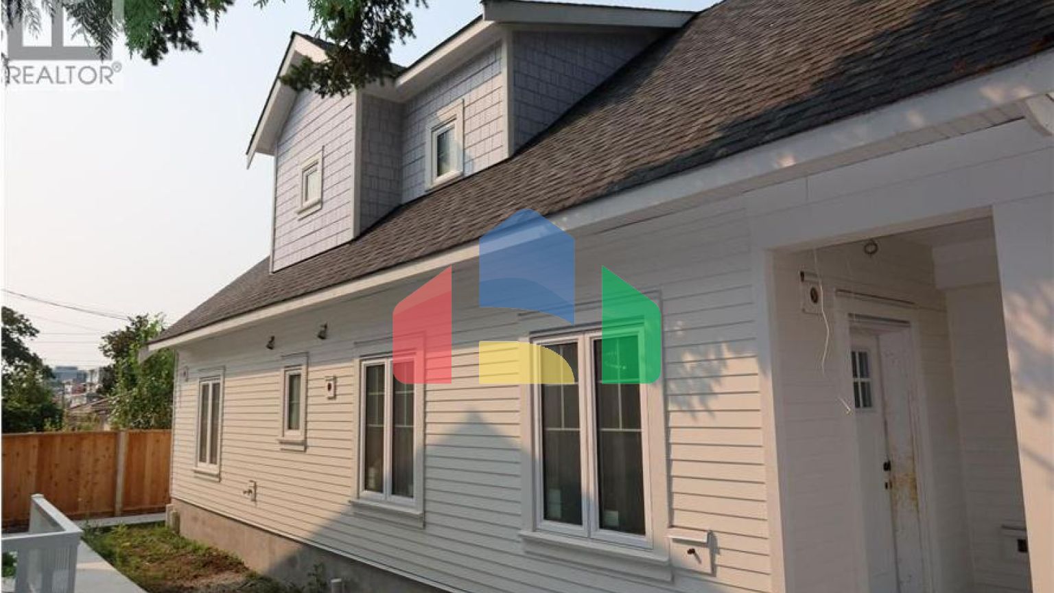 Residential - Single Family Home - Vancouver, Canada - Canada