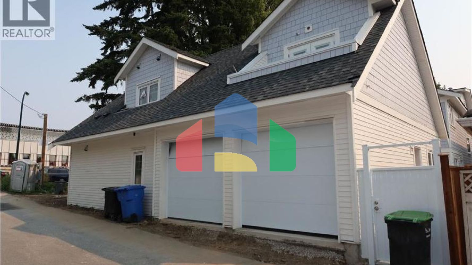 Residential - Single Family Home - Vancouver, Canada - Canada