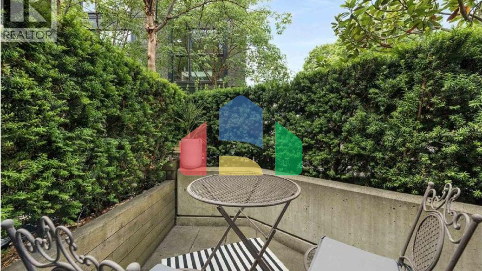 Residential - Townhouse - Vancouver, Canada - Canada