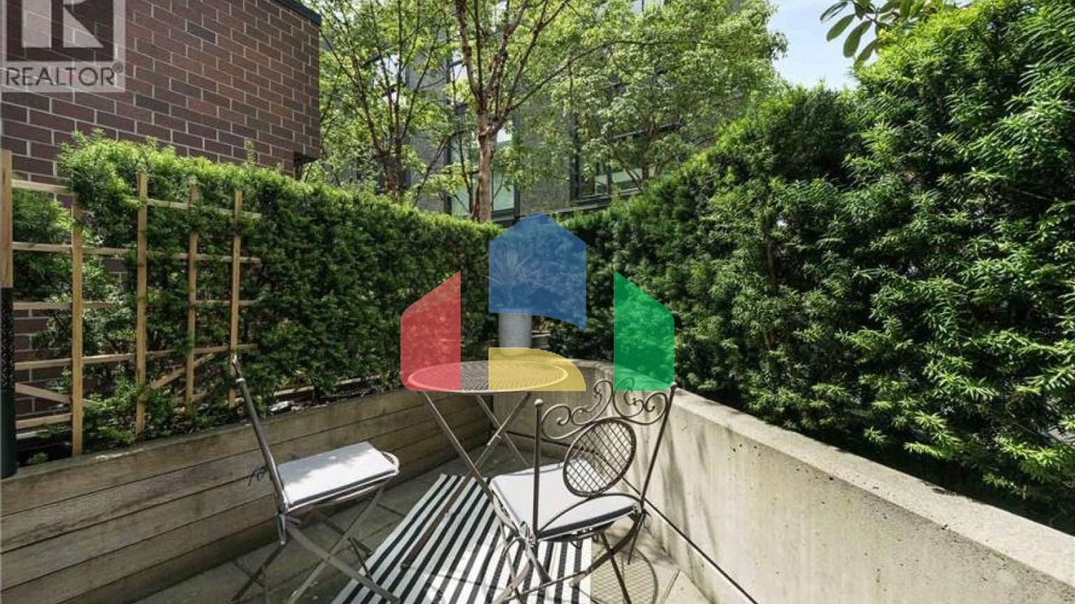 Residential - Townhouse - Vancouver, Canada - Canada