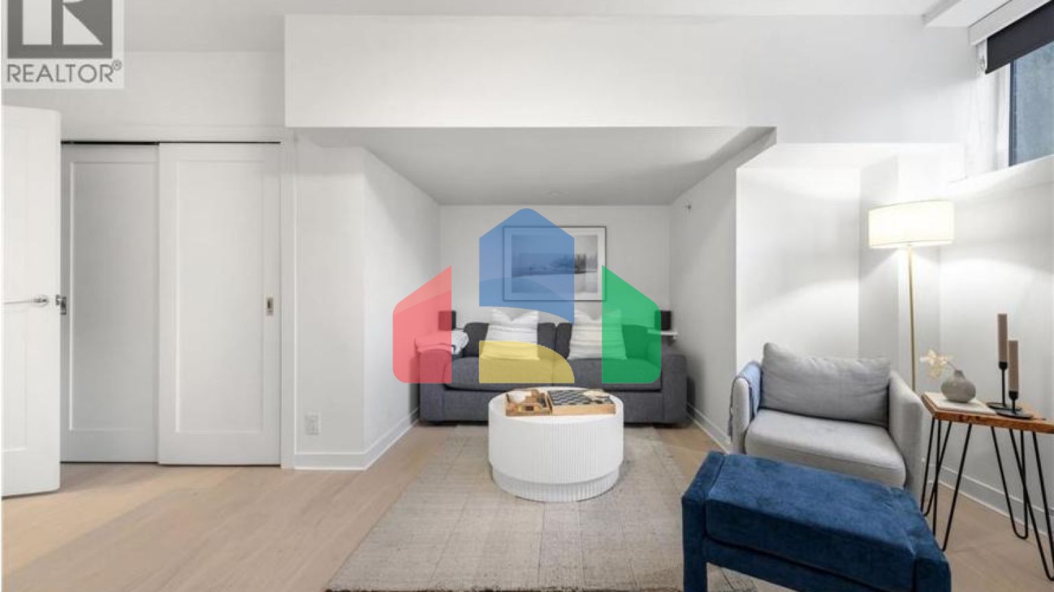 Residential - Townhouse - Vancouver, Canada - Canada