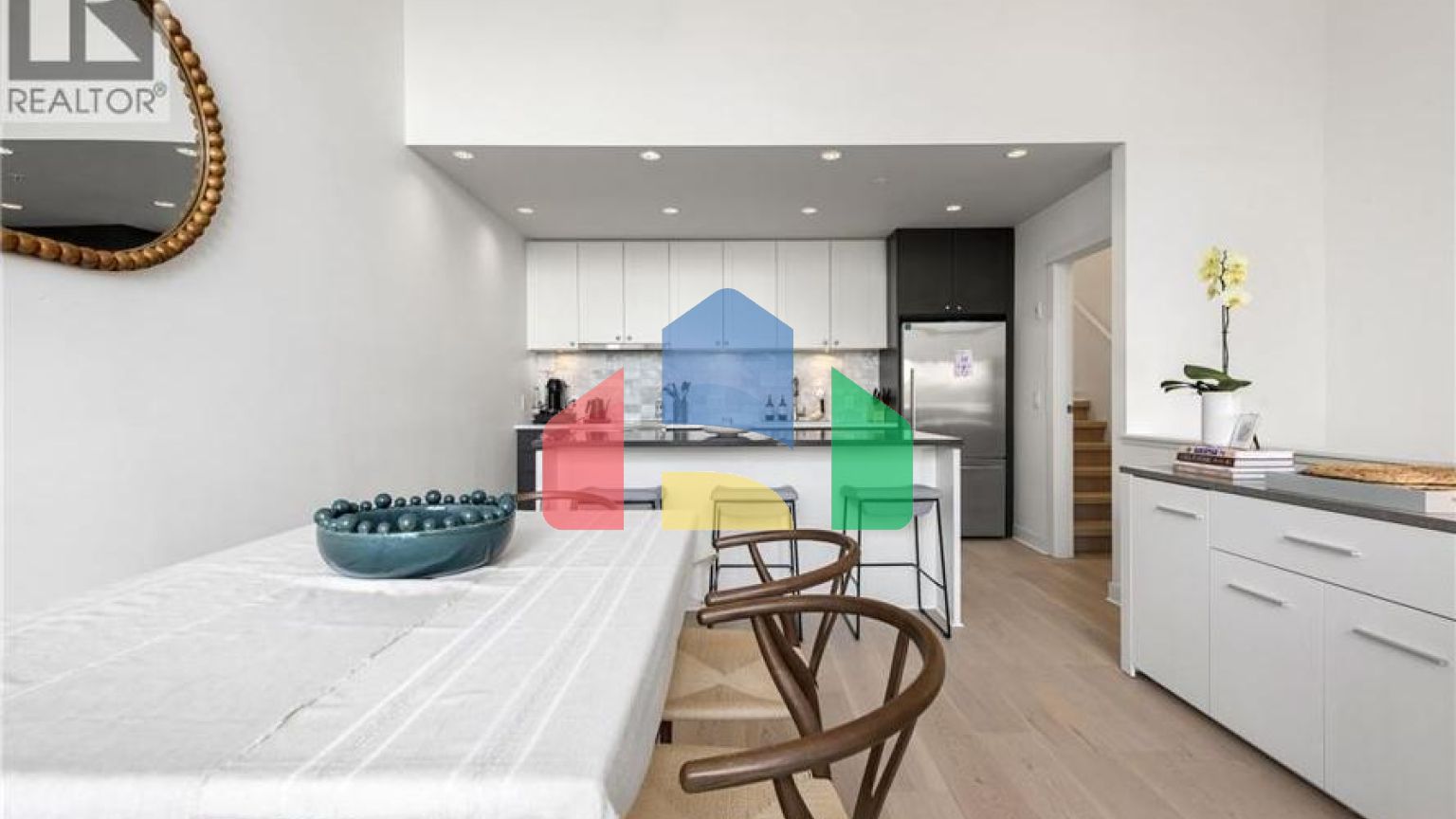 Residential - Townhouse - Vancouver, Canada - Canada