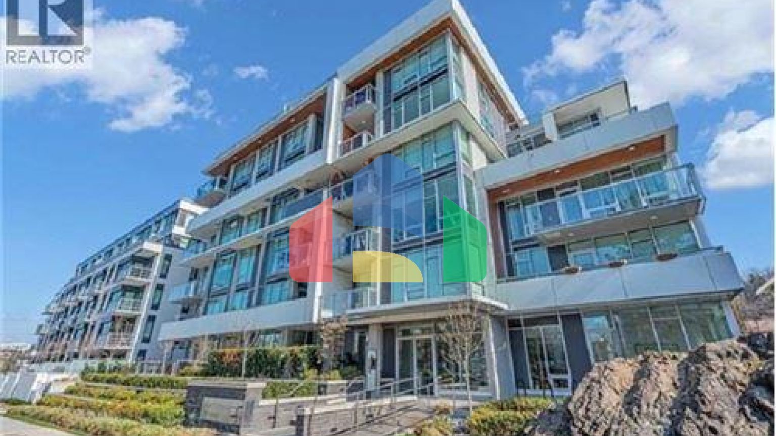 Residential - Single Family Home - Vancouver, Canada - Canada