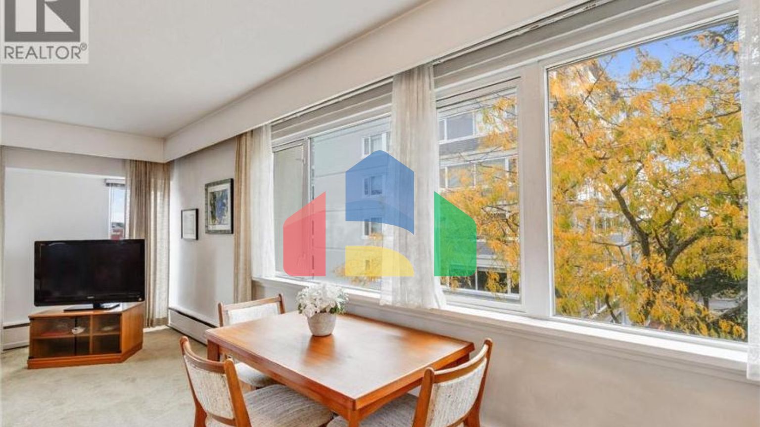 Residential - Single Family Home - Vancouver, Canada - Canada