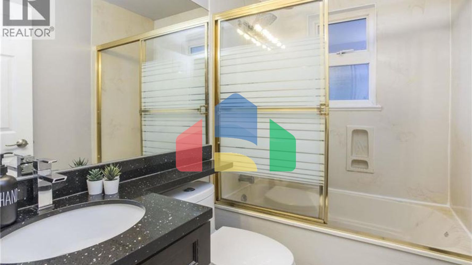 Residential - Single Family Home - Vancouver, Canada - Canada