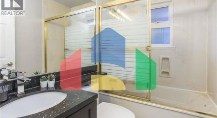 Residential - Single Family Home - Vancouver, Canada - Canada