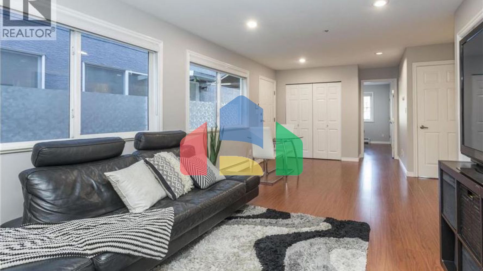 Residential - Single Family Home - Vancouver, Canada - Canada