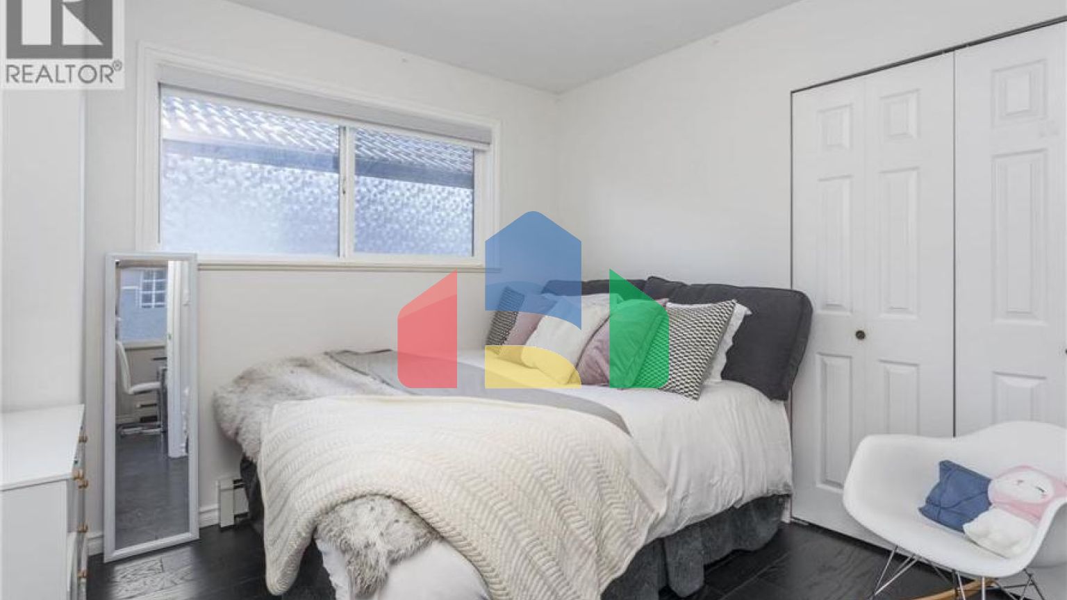 Residential - Single Family Home - Vancouver, Canada - Canada