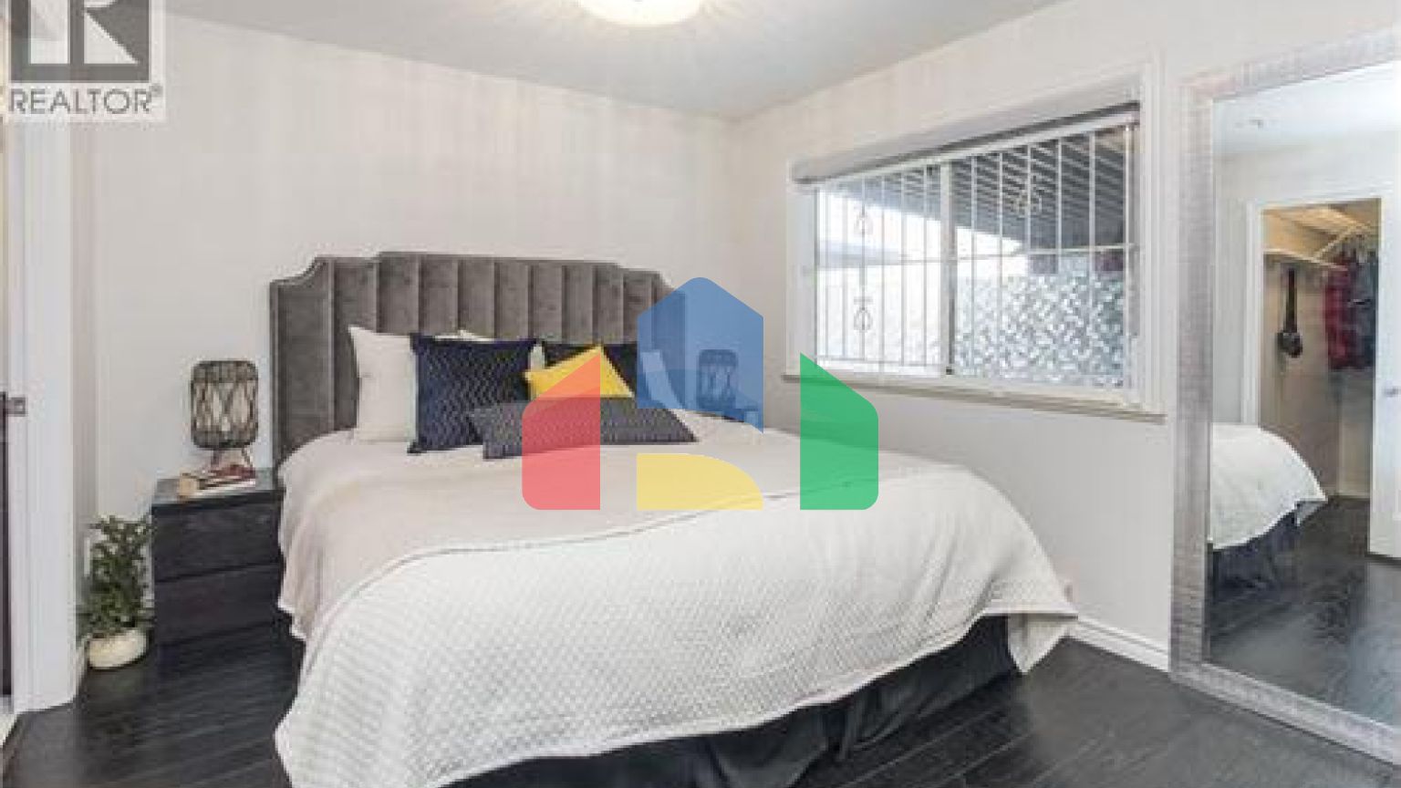 Residential - Single Family Home - Vancouver, Canada - Canada