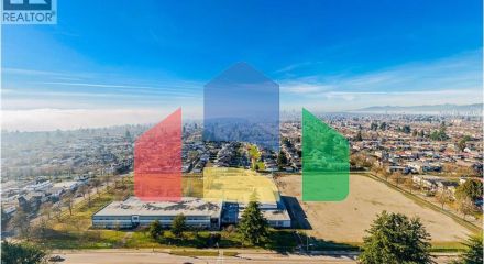 Residential - Single Family Home - Vancouver, Canada - Canada