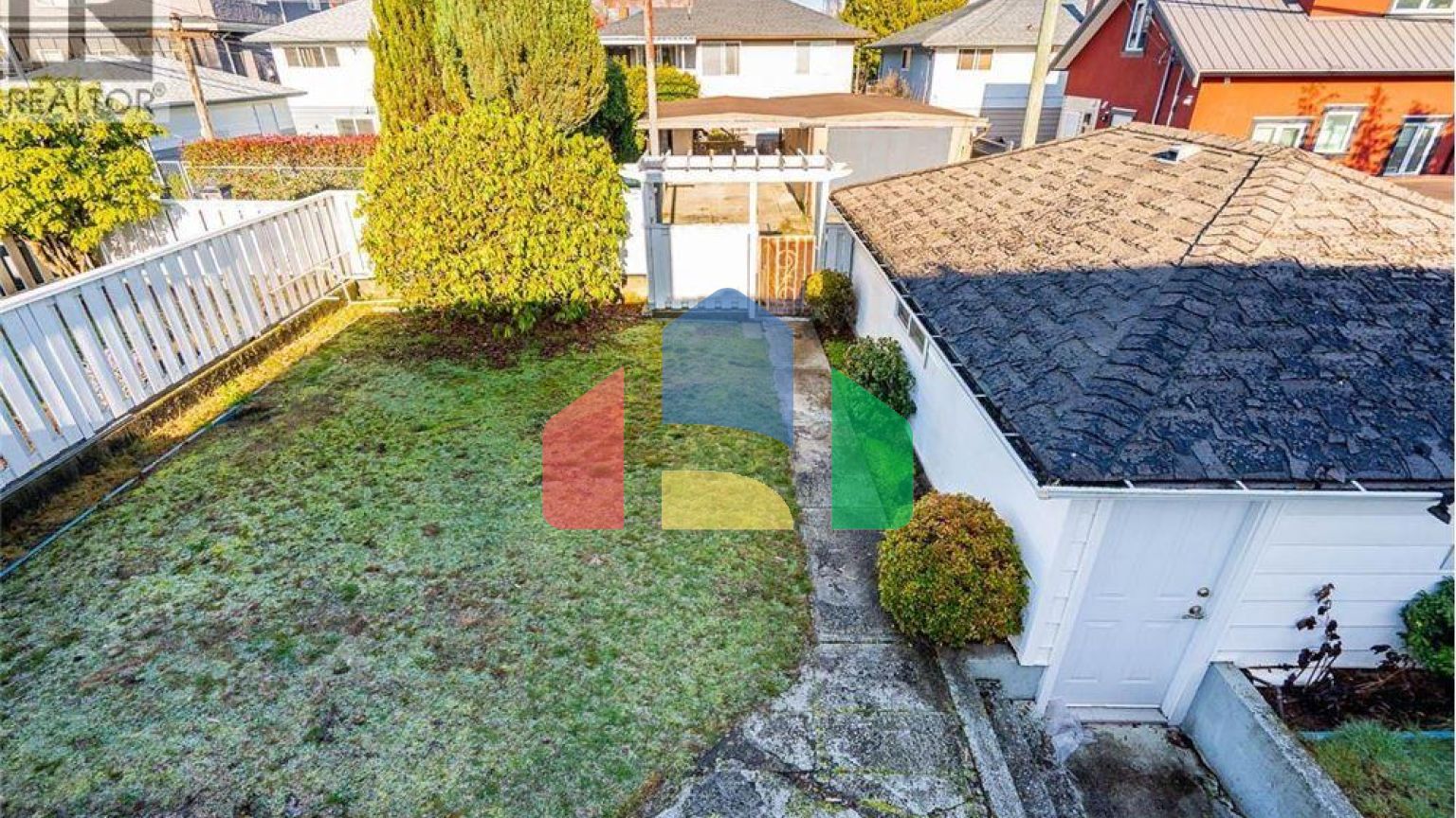 Residential - Single Family Home - Vancouver, Canada - Canada