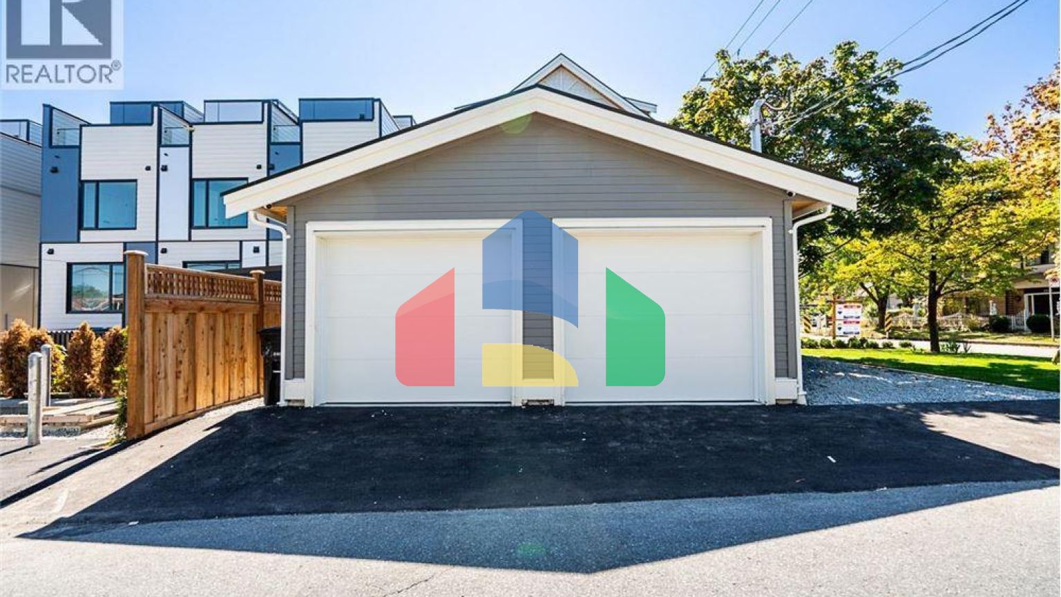 Residential - Single Family Home - Vancouver, Canada - Canada