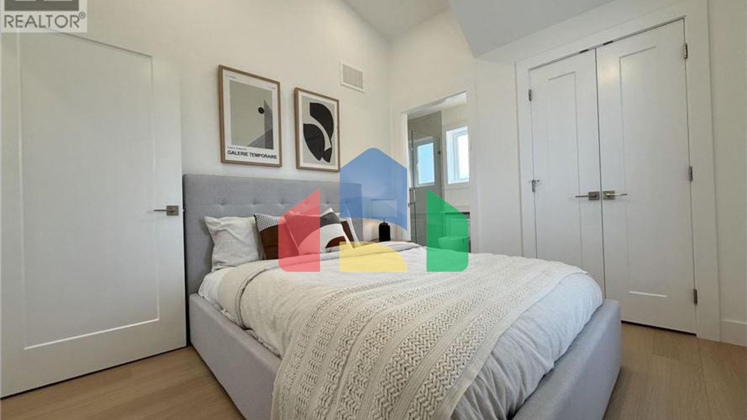 Residential - Single Family Home - Vancouver, Canada - Canada