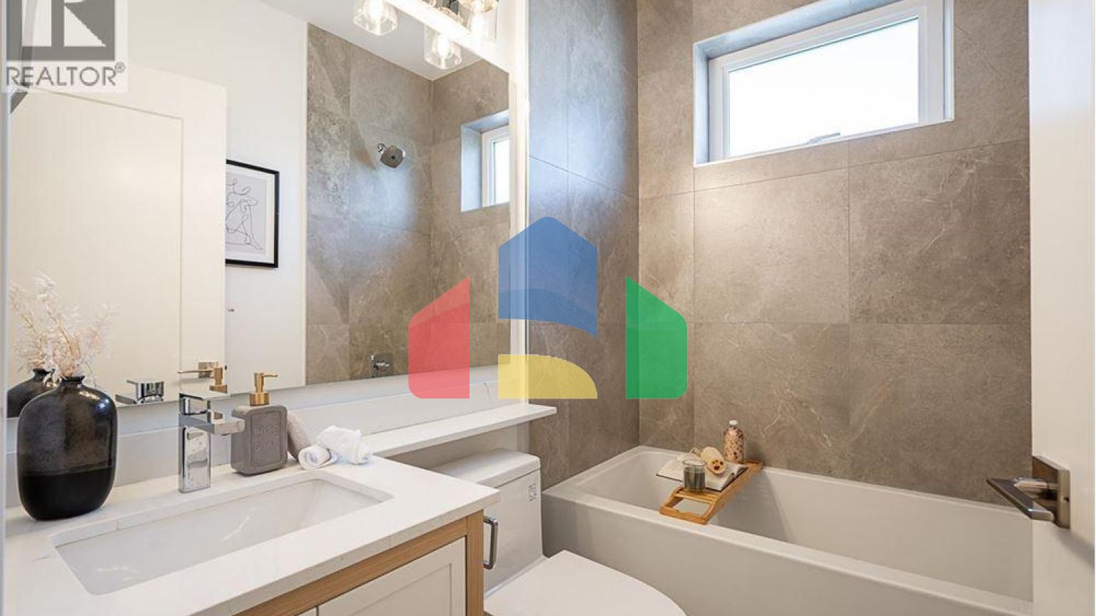 Residential - Single Family Home - Vancouver, Canada - Canada