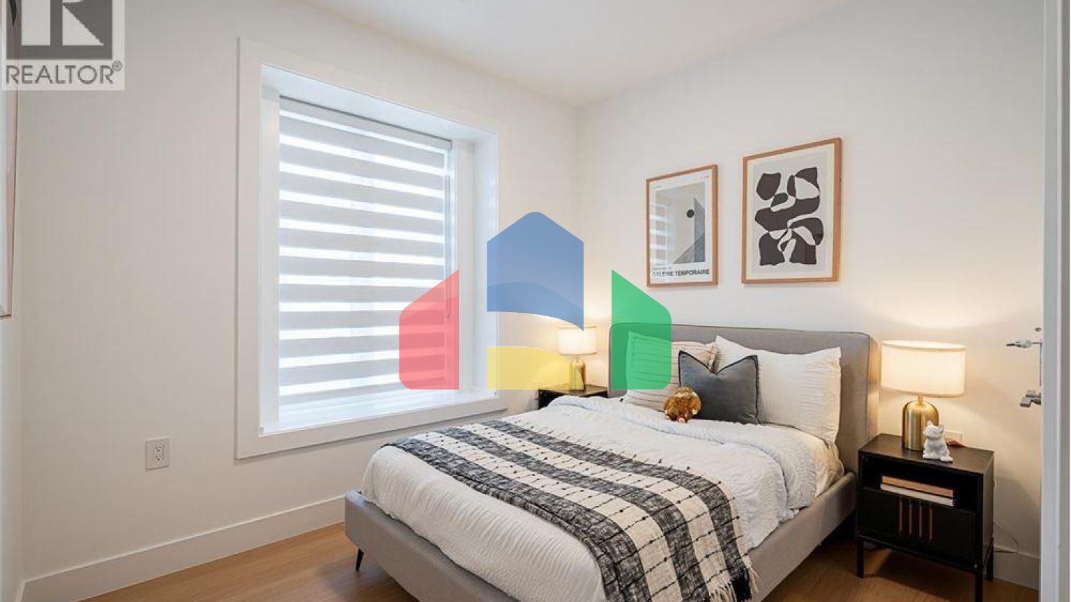 Residential - Single Family Home - Vancouver, Canada - Canada