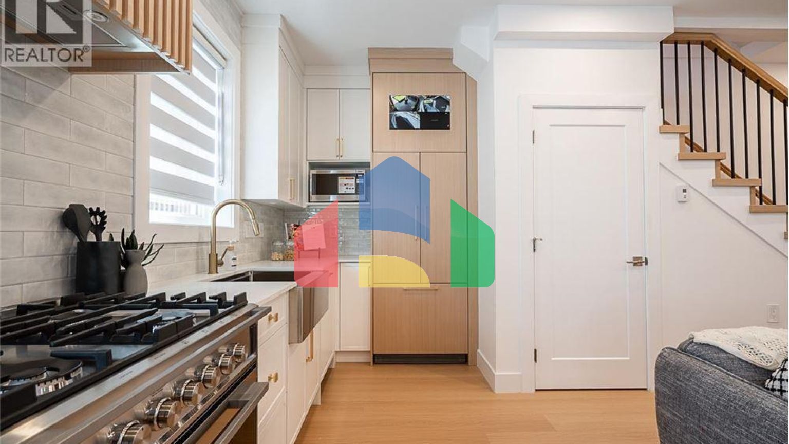 Residential - Single Family Home - Vancouver, Canada - Canada