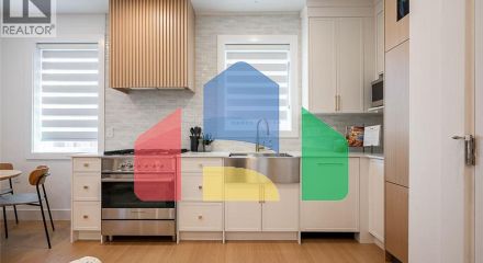 Residential - Single Family Home - Vancouver, Canada - Canada