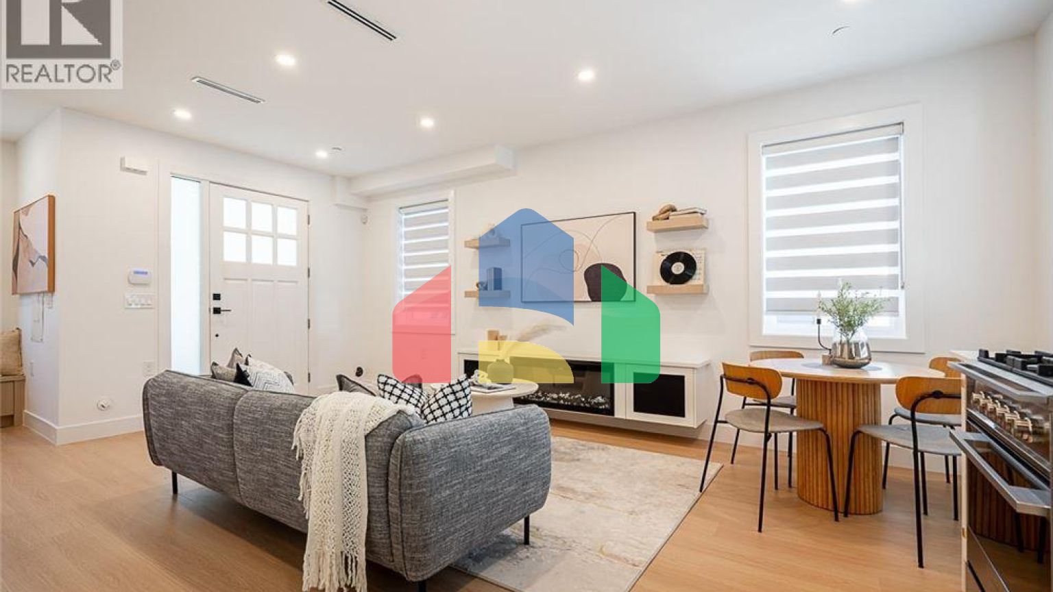 Residential - Single Family Home - Vancouver, Canada - Canada