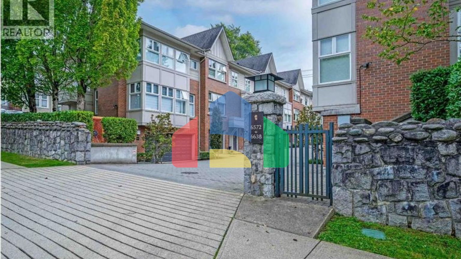 Residential - Townhouse - Vancouver, Canada - Canada