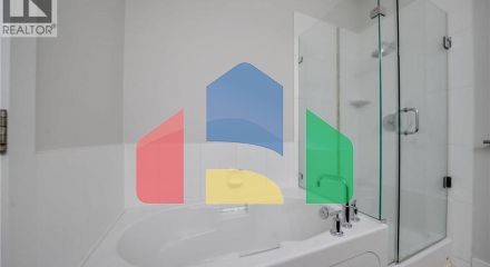 Residential - Townhouse - Vancouver, Canada - Canada