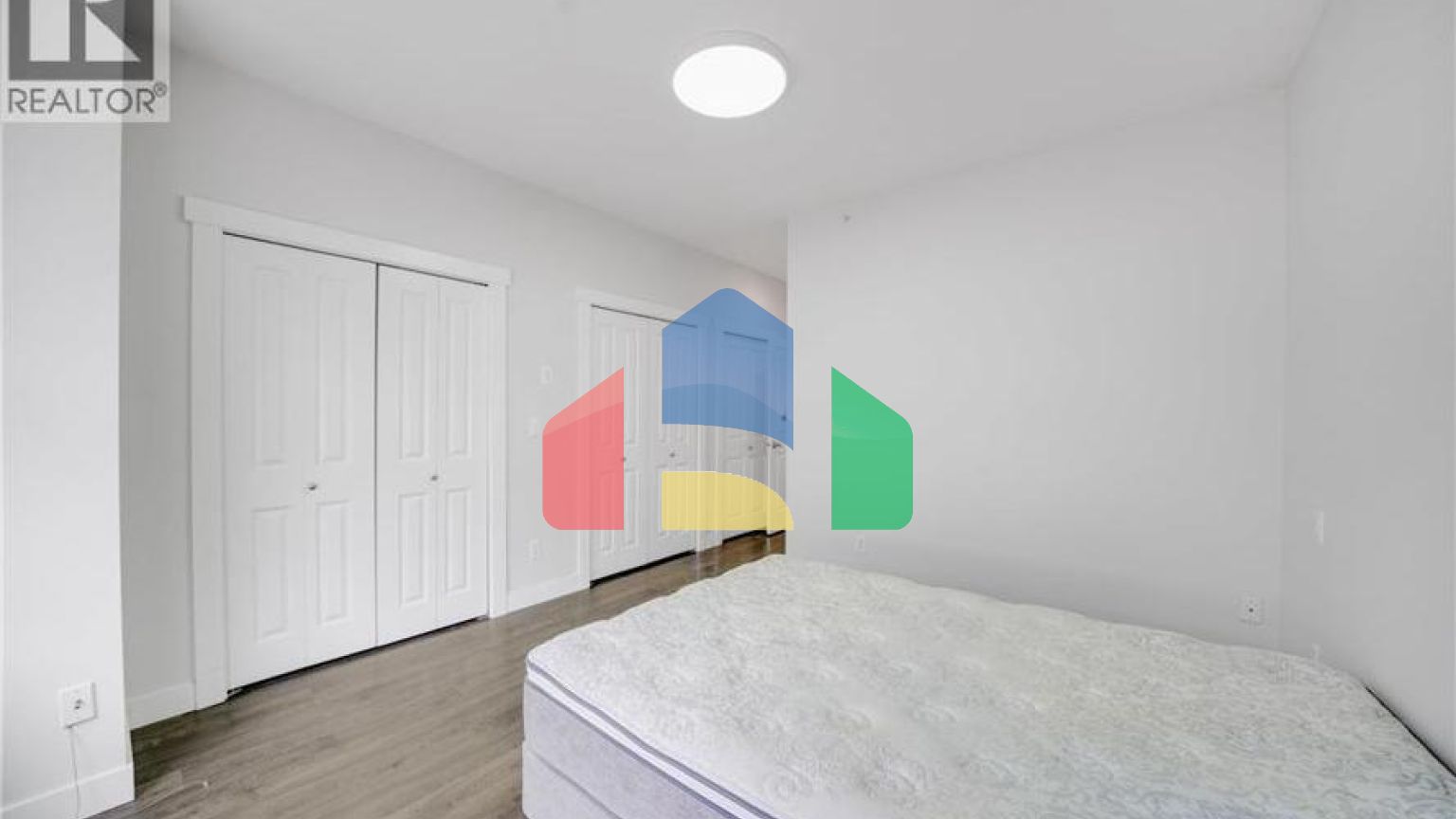 Residential - Townhouse - Vancouver, Canada - Canada