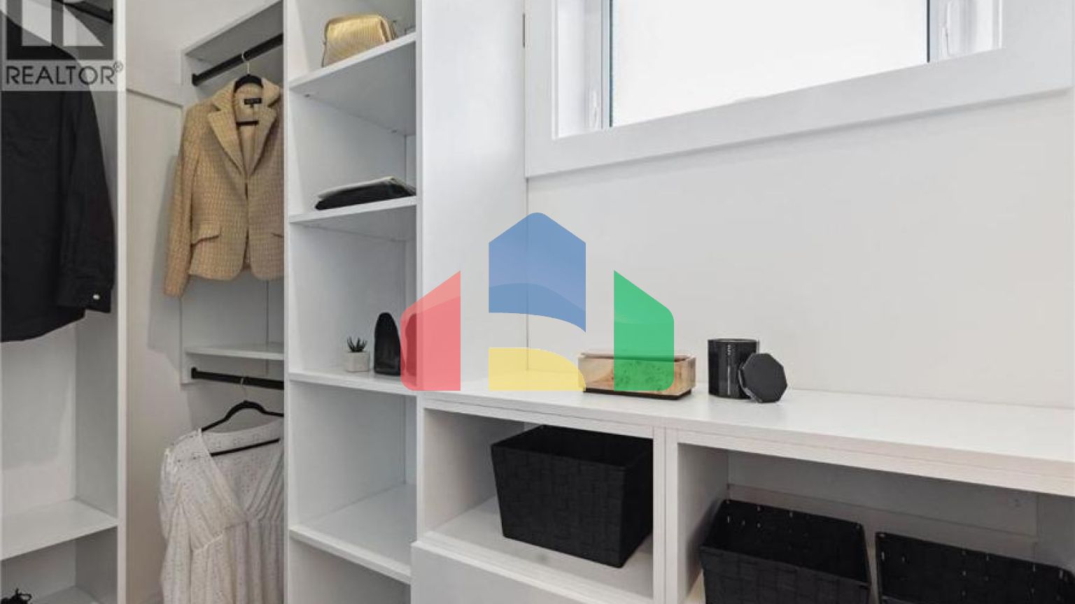 Residential - Single Family Home - Vancouver, Canada - Canada