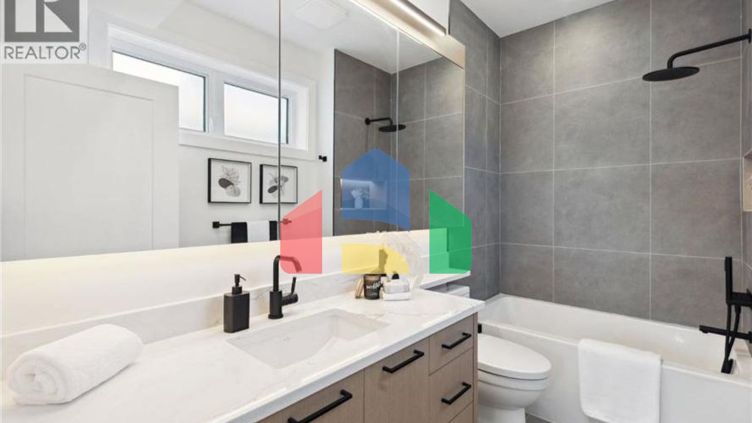 Residential - Single Family Home - Vancouver, Canada - Canada