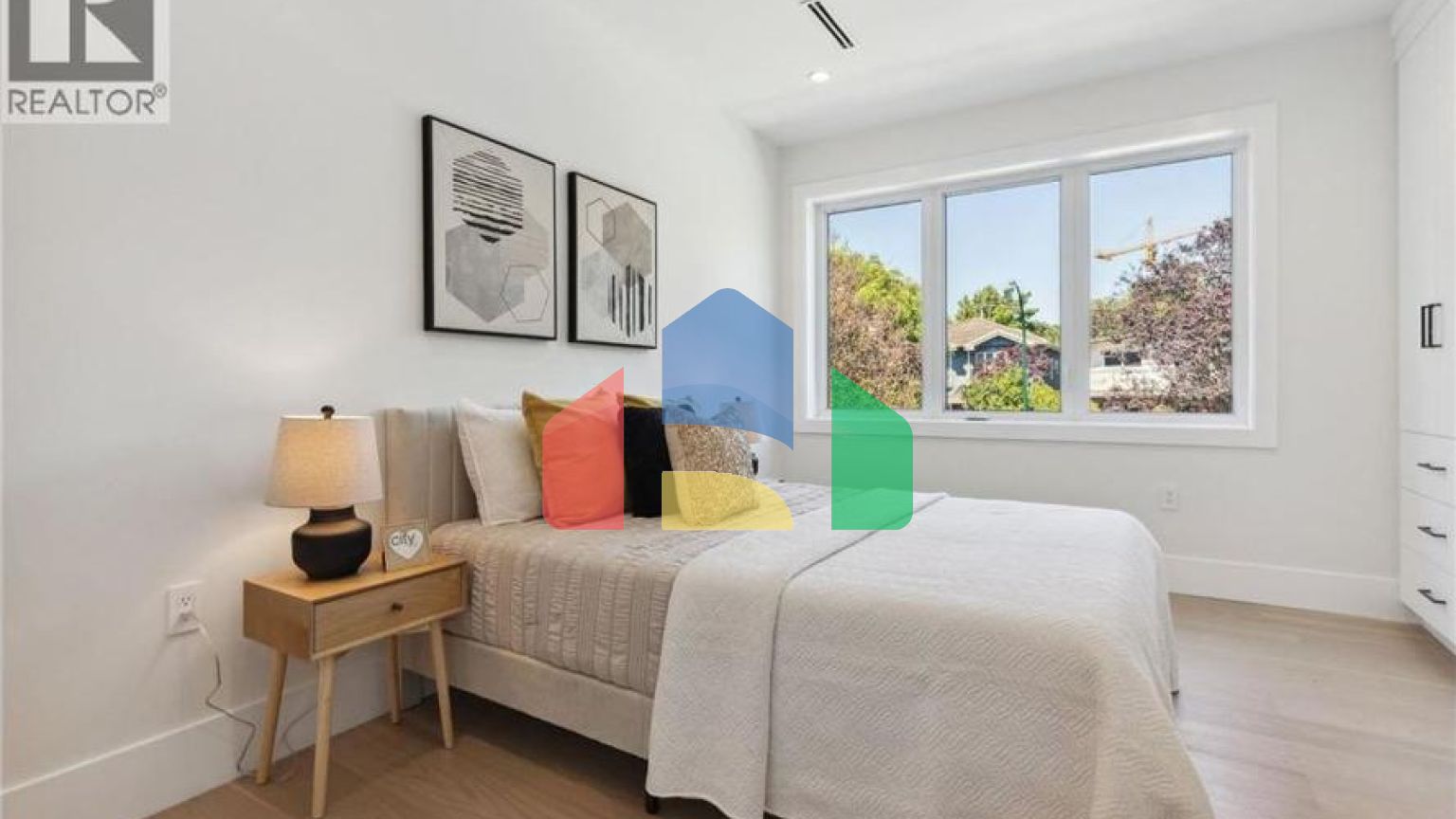 Residential - Single Family Home - Vancouver, Canada - Canada