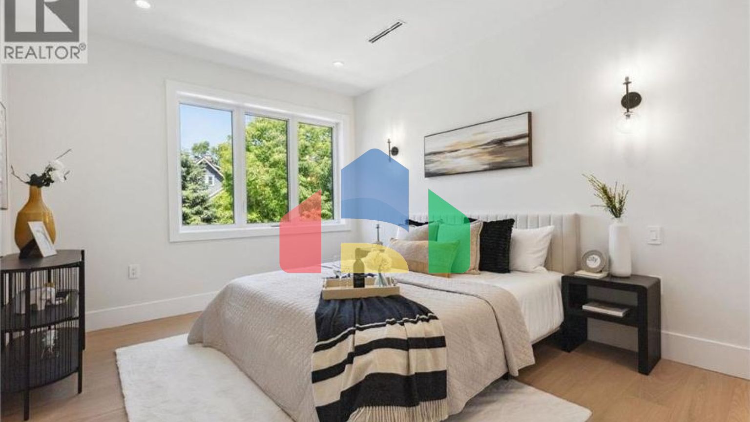 Residential - Single Family Home - Vancouver, Canada - Canada