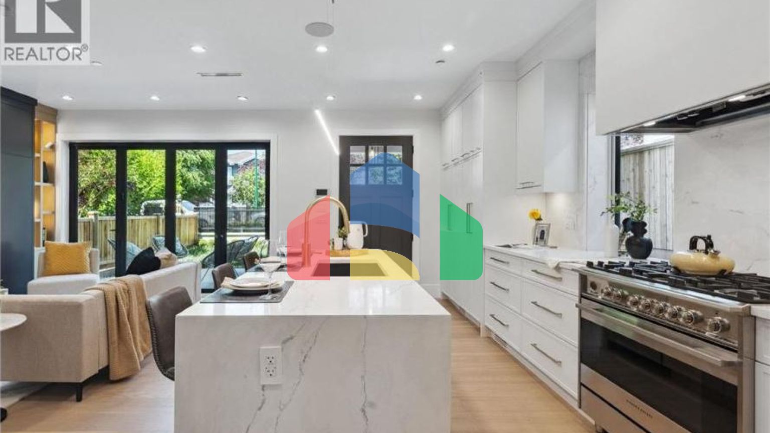 Residential - Single Family Home - Vancouver, Canada - Canada