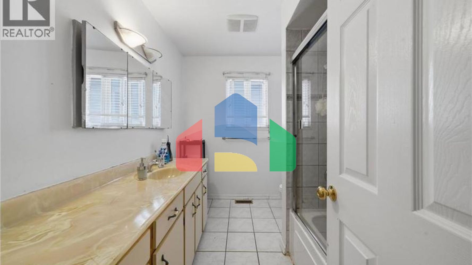 Residential - Single Family Home - Vancouver, Canada - Canada