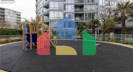 Residential - Single Family Home - Vancouver, Canada - Canada