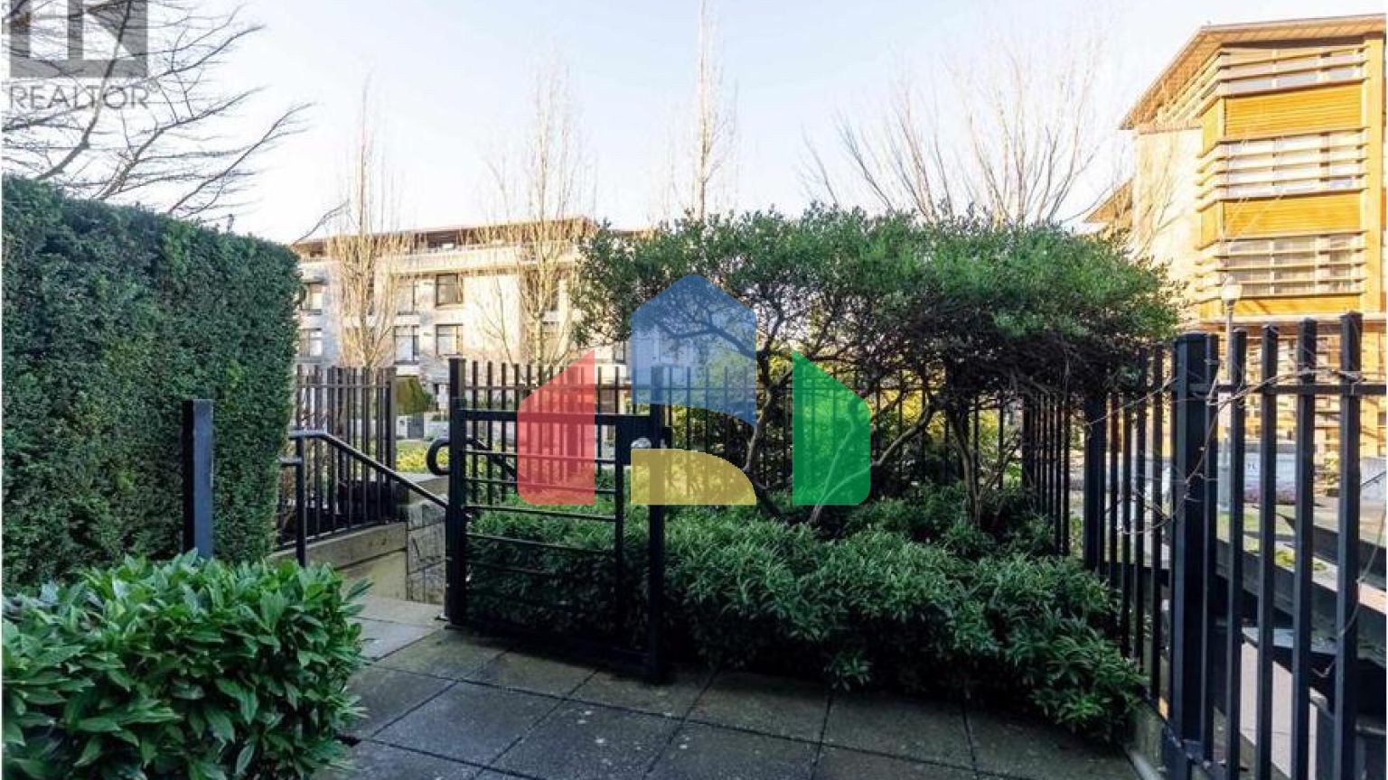 Residential - Townhouse - Vancouver, Canada - Canada