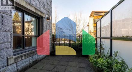 Residential - Townhouse - Vancouver, Canada - Canada