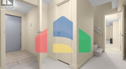 Residential - Townhouse - Vancouver, Canada - Canada