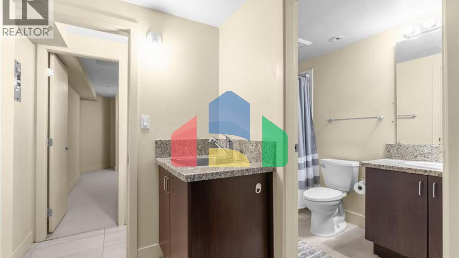 Residential - Townhouse - Vancouver, Canada - Canada