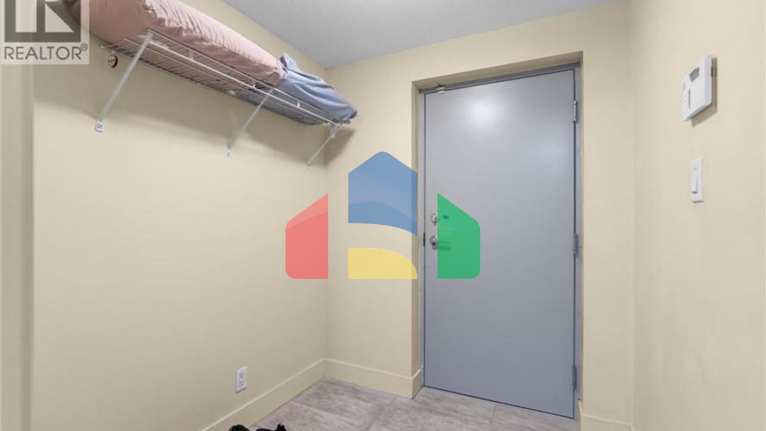 Residential - Townhouse - Vancouver, Canada - Canada