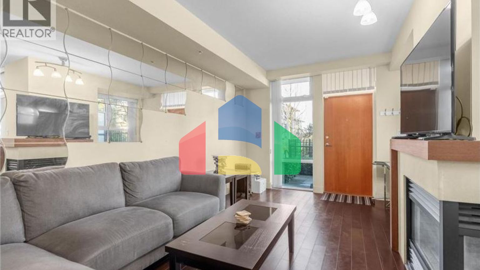 Residential - Townhouse - Vancouver, Canada - Canada