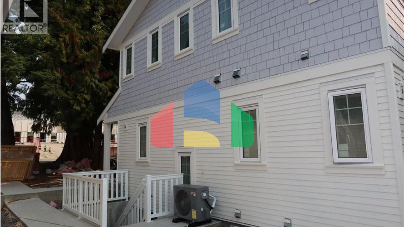 Residential - Single Family Home - Vancouver, Canada - Canada