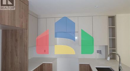 Residential - Single Family Home - Vancouver, Canada - Canada