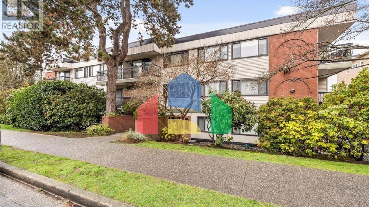 Residential - Single Family Home - Vancouver, Canada - Canada